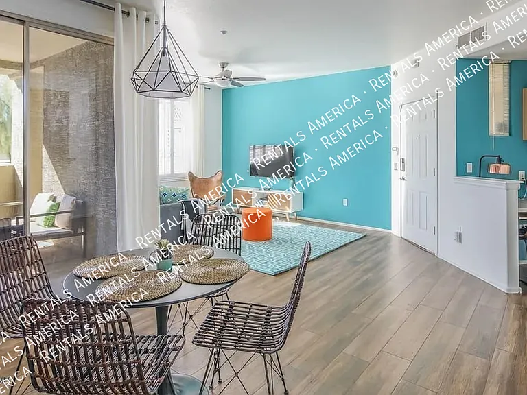 5303 N 7th St #232 — Photo 2