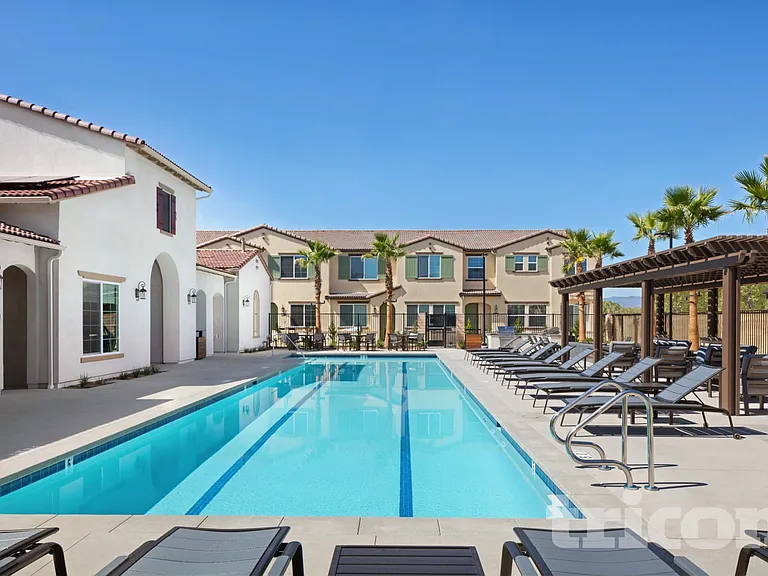 24680 Saber Ct — Photo 12