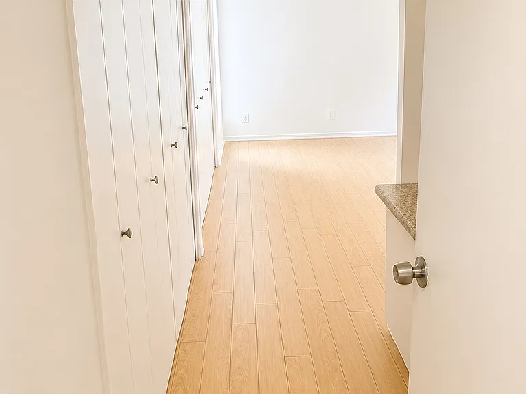 831 3rd St #101 — Photo 21