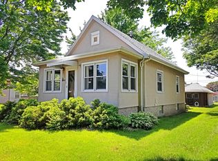 210 S La Salle Ave, Ladd, IL 61329