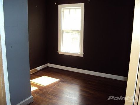 2nd image of 310 W Saratoga Ave