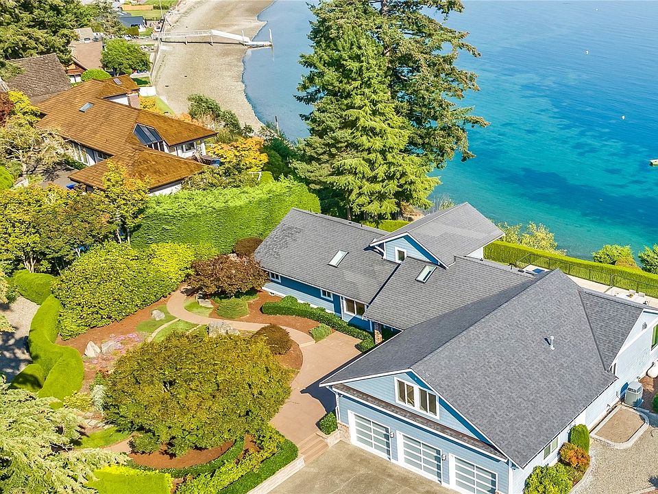 1st image of 3129 Horsehead Bay Drive NW