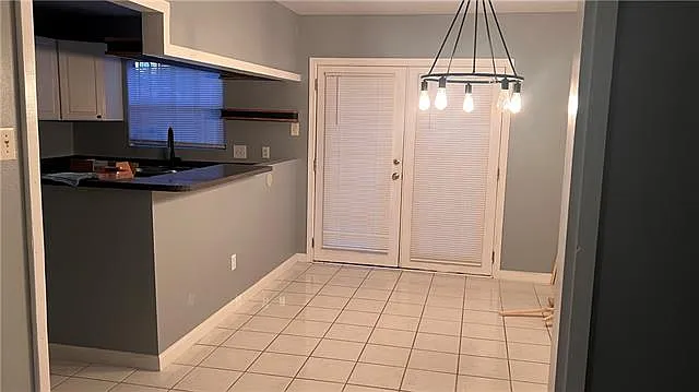 5704 Count Ln — Photo 6