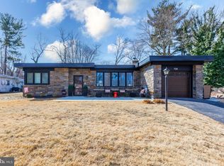 728 Martens Ln, Springfield, PA 19064