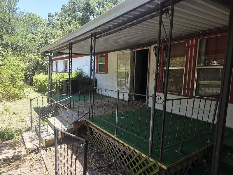 3 bed, 1250 sqft, $1,395 — Photo 2