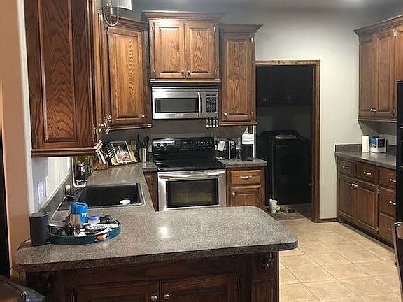 2nd image of 4116 Kensington Dr