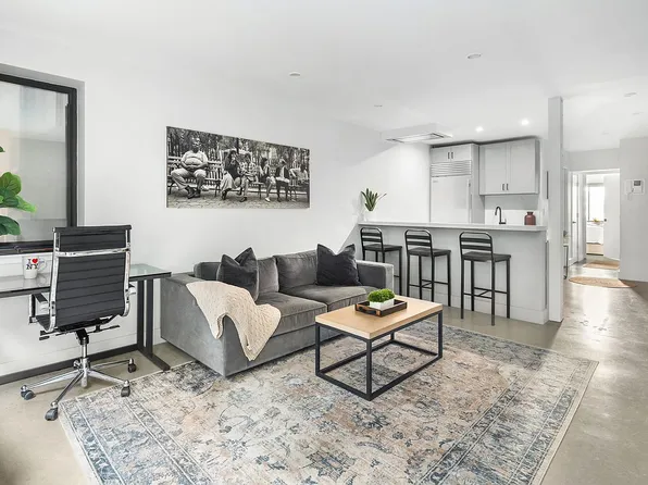 164 Bank St APT 3A, New York, NY 10014