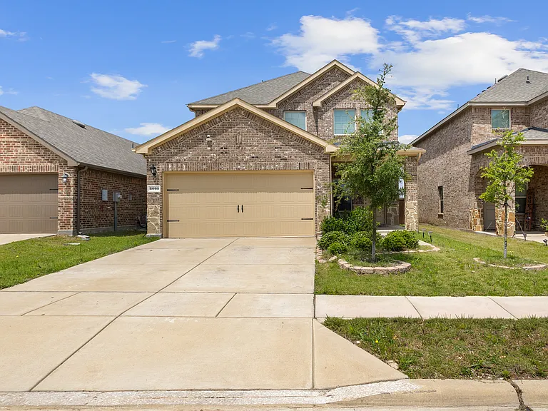 3005 Karsen Ln — Photo 1