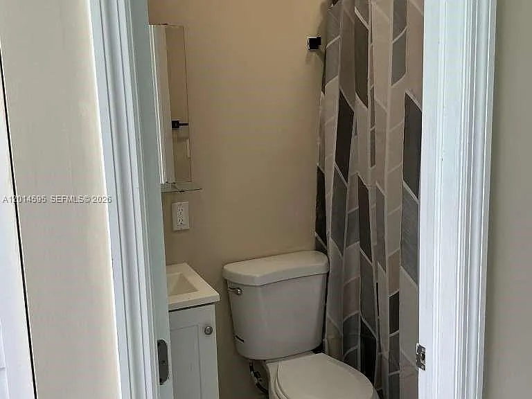 4324 NW 76th Ave #2 — Photo 3