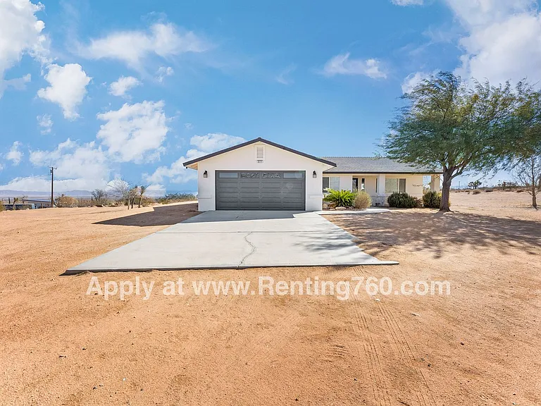 321 N Bonita Ave — Photo 46