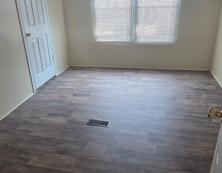 121 Edwards St — Photo 11