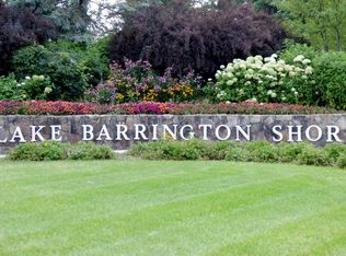 322 Indian Point, Barrington, IL 60010