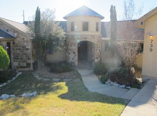 739 Mission Hts, New Braunfels, TX 78130