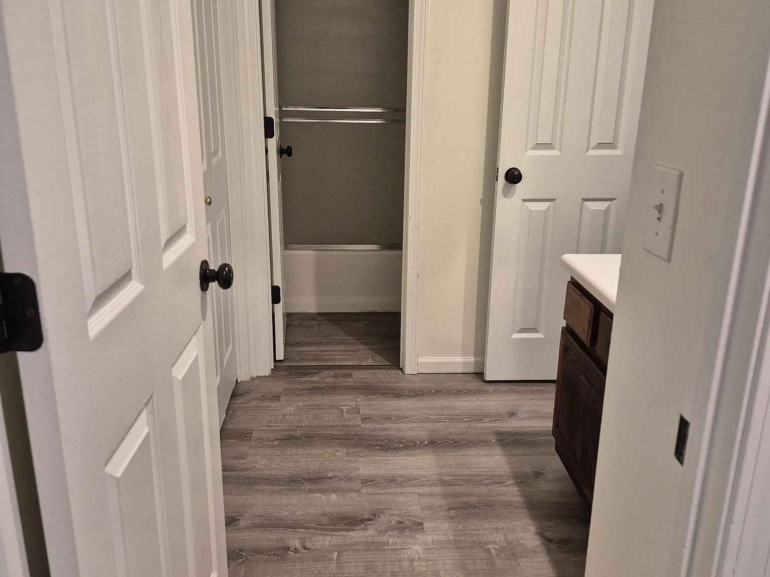 3 bed, 2.5 bath, 1600 sqft, $1,800 — Photo 3