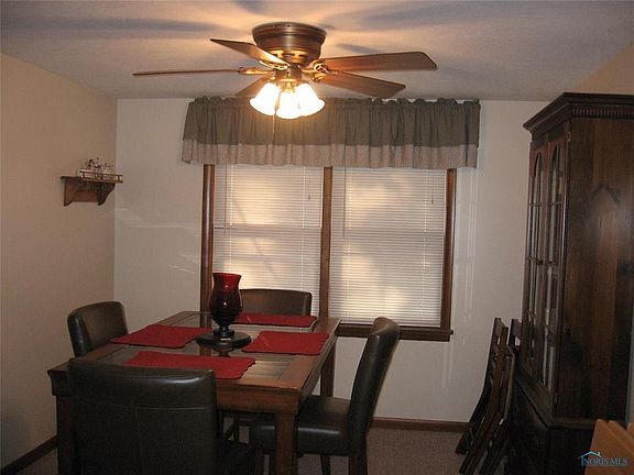 3rd image of 1275 S Park Ln