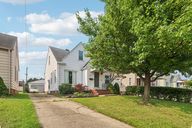 Russell Ave-S0508-001.jpg
