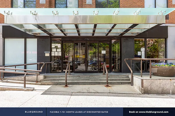 Rented by The Blueground | media 67