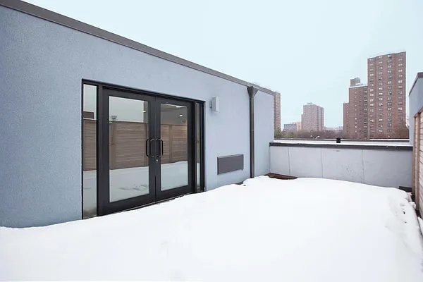 Rented by Bohemia Realty Group | media 10