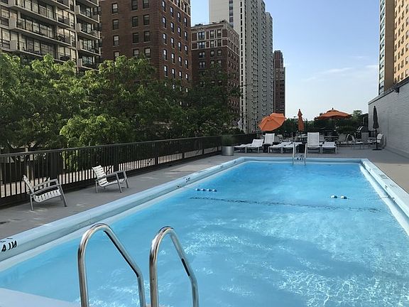 5th image of 3150 N Lake Shore Dr APT 22D