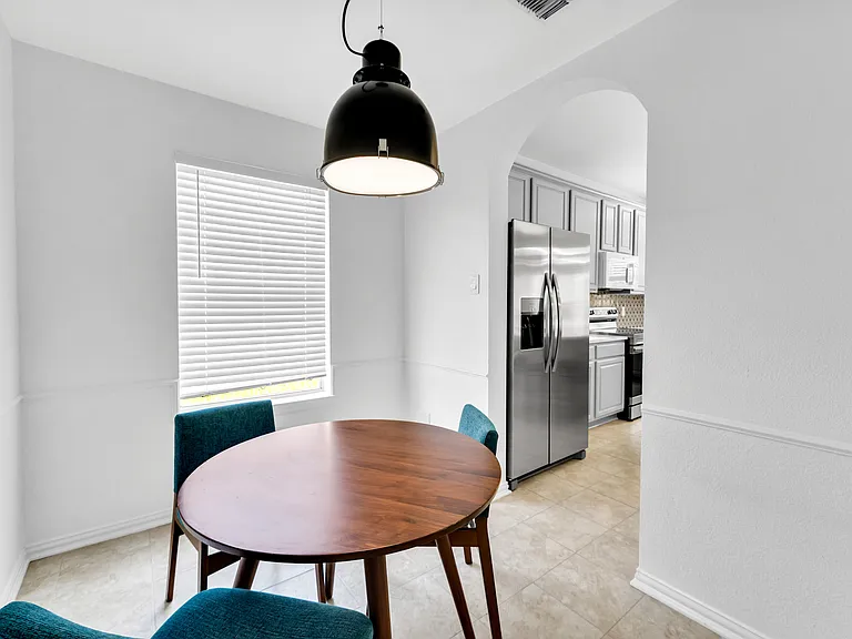 3207 Deer Trl — Photo 25