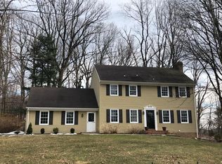 668 Grand Manor Dr, Wrightsville, PA 17368