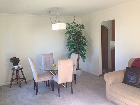 Dining/living room area