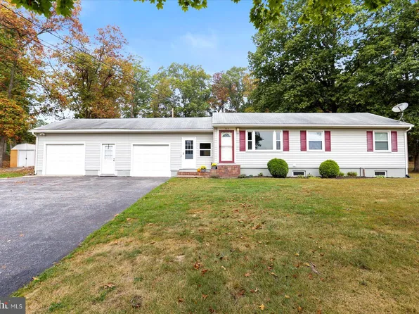 1384 Hunterstown Rd, Gettysburg, PA 17325