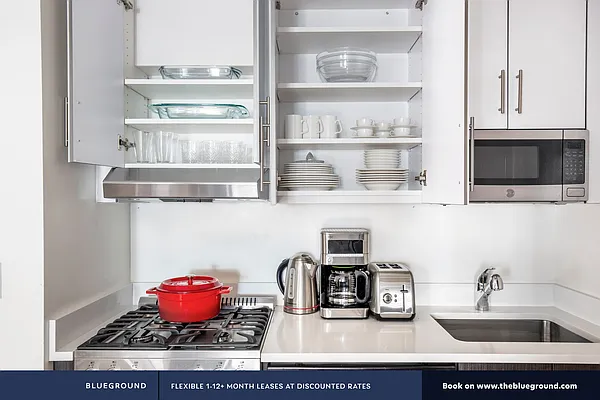 Rented by The Blueground | media 5