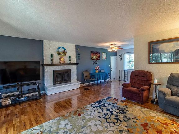 Upstairs living room
