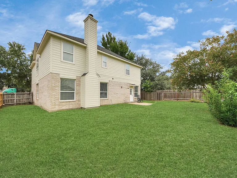 9002 Sundown Dr — Photo 39