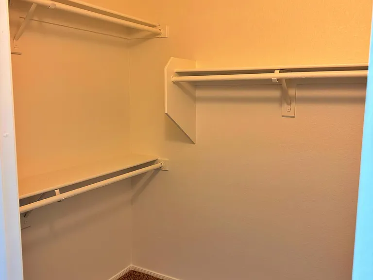 808 N Winthrop Cir — Photo 18