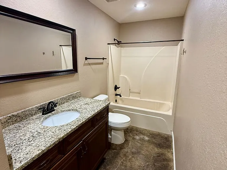 206 S Bernis St — Photo 11