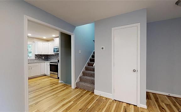 4th image of 1604 Butternut Dr