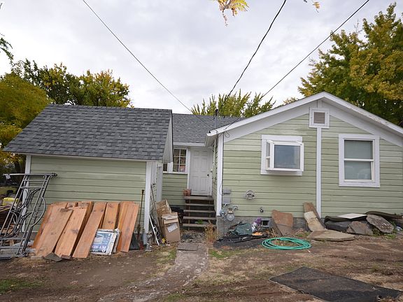 2nd image of 905 Lincoln St