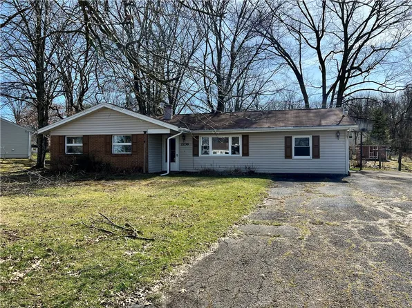 2236 Wakefield Dr, Hermitage, PA 16148