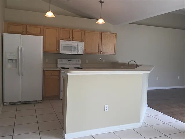 1350 Rolling River Rd — Photo 4