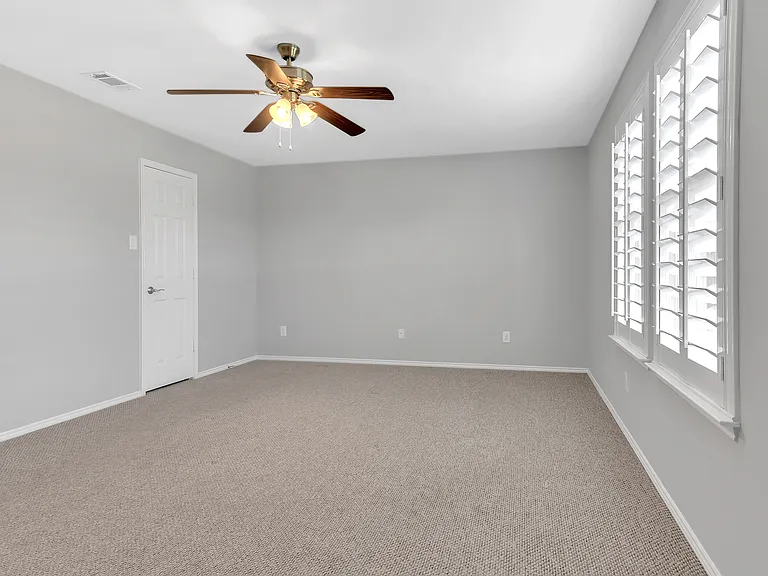 16329 Severn Ln — Photo 19