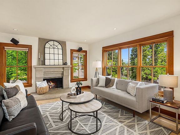 4th image of 4215 1 Avenue NW