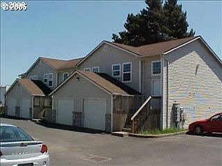 2nd image of 720 N Elliott Rd