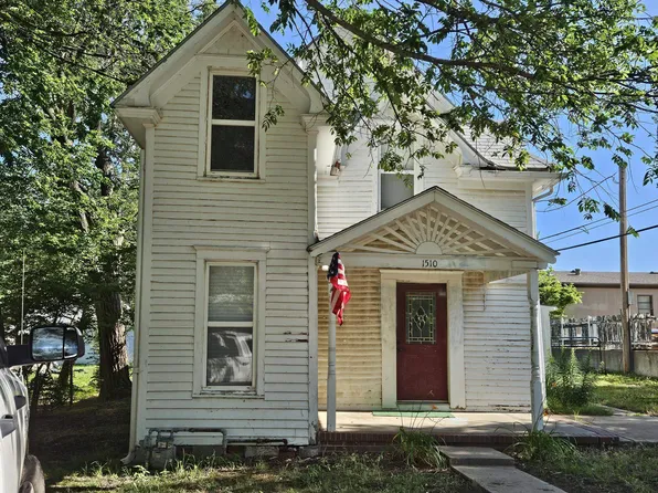 1510 Olive St, Winfield, KS 67156