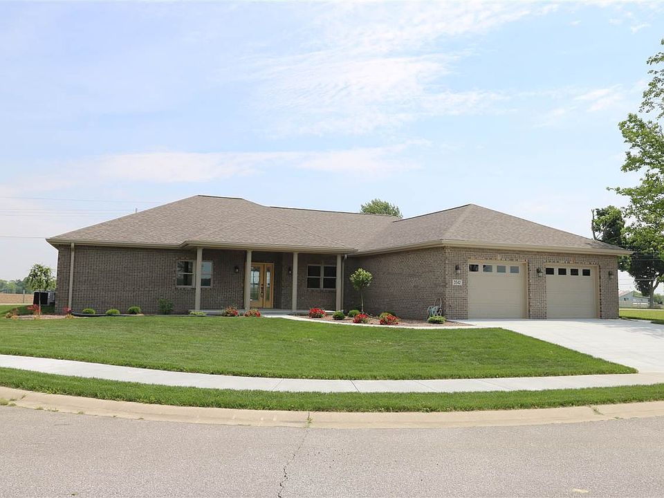 1st image of 3542 Regents Ct