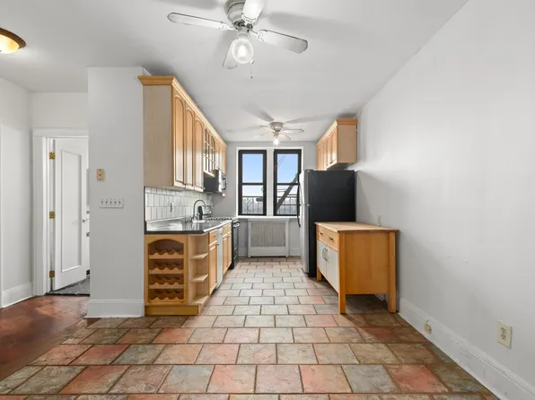 7435 Blvd East image 9 of 31