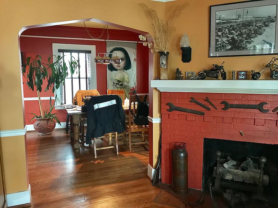 2nd image of 815 Louis Ave