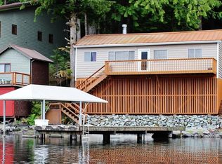 33563 Cliff Rd, Mount Vernon, WA 98274