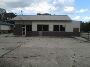 1005 W Walnut St, Ellington, MO 63638