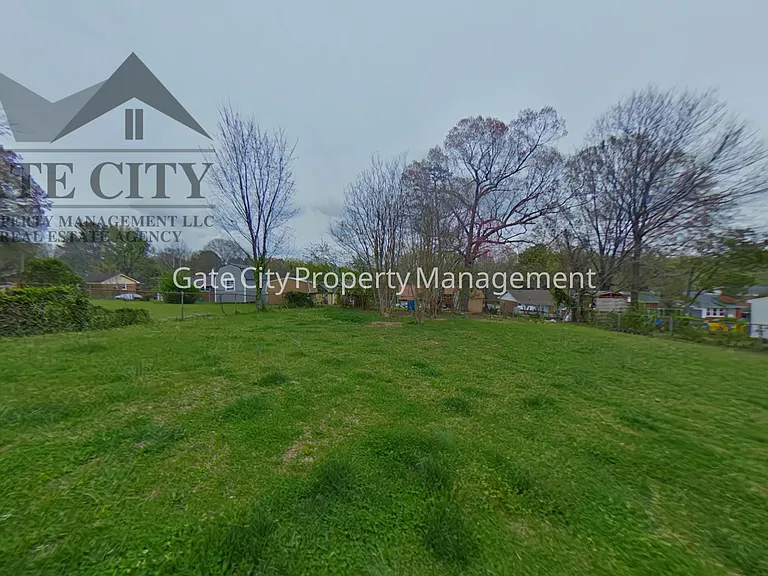611 Mobile St — Photo 15