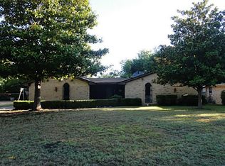 329 Woodhaven Dr, Desoto, TX 75115