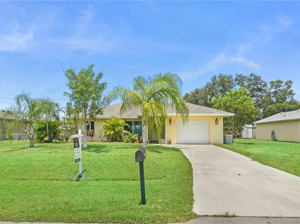 537 NW Billiar Ave, Port Saint Lucie, FL 34983