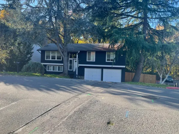 3601 88th Ave SE, Mercer Island, WA 98040