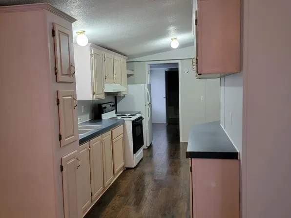 285 Colorado Dr, Maxwell, TX 78656